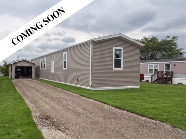 House for sale in Beecher, Illinois
