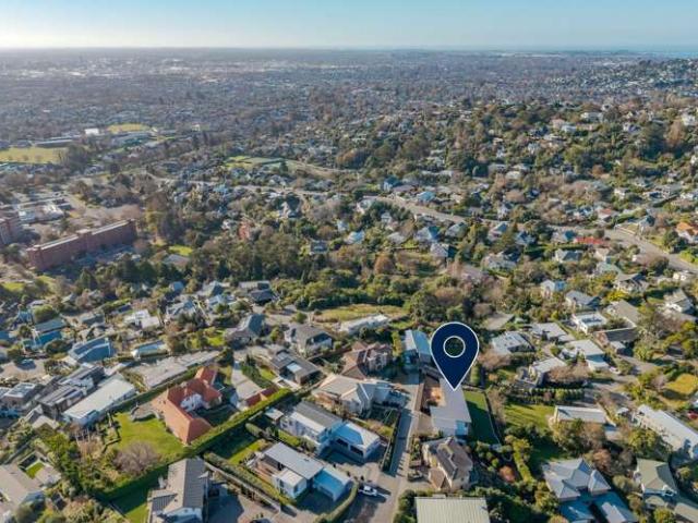 House for sale in Chaslands, Canterbury
