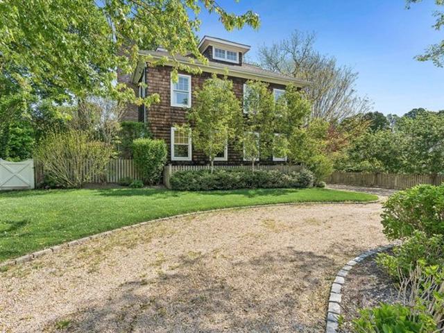 House for sale in Bridgehampton, Town of Southampton