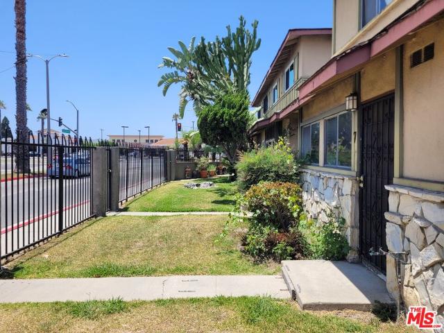 Condo for sale in Carson, California