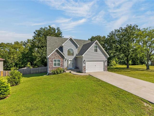 House for sale in Warrensburg, Johnson County