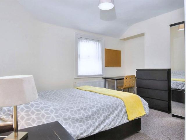 Room for rent in Mount Wise