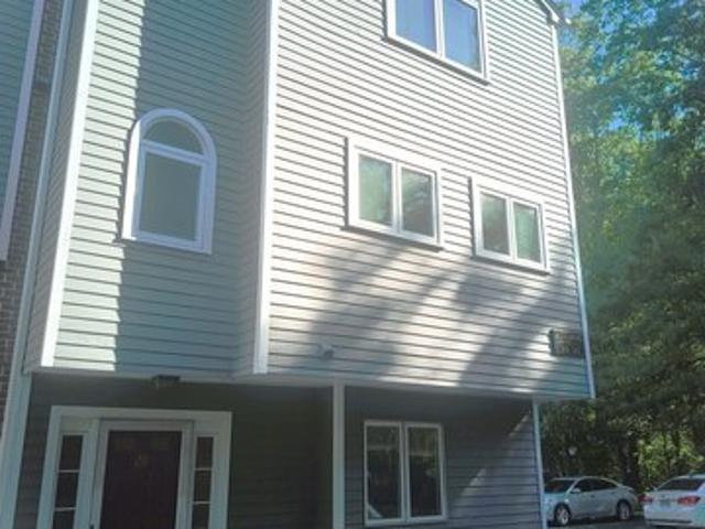 Townhouse for sale in Norwalk, Connecticut
