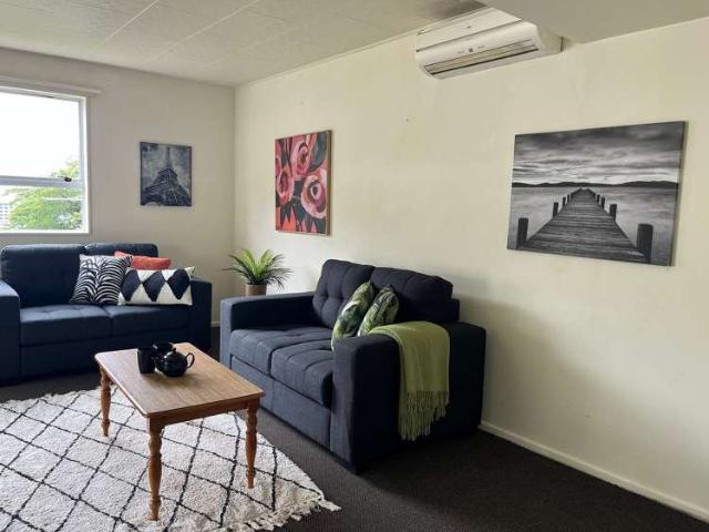 Townhouse for rent in Otakou