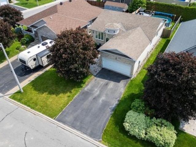 House for sale in Russell, Ontario