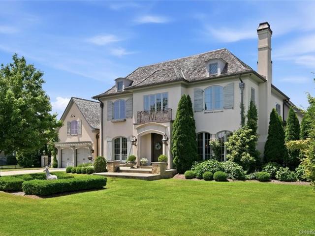 House for sale in Bohemia, New York