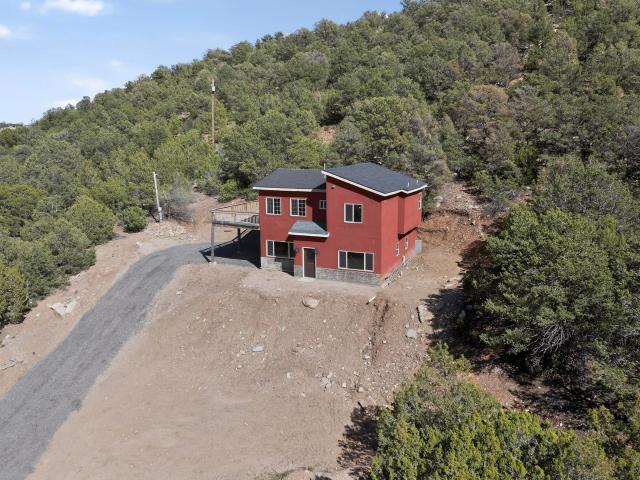 House for sale in Cedar Crest, New Mexico