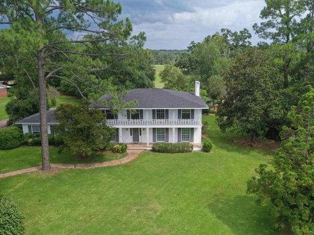 House for sale in Monroeville, Alabama