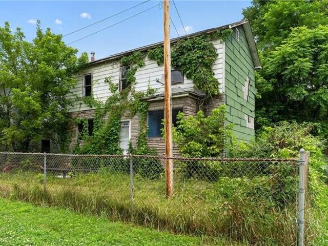 House for sale in Smock, Pennsylvania
