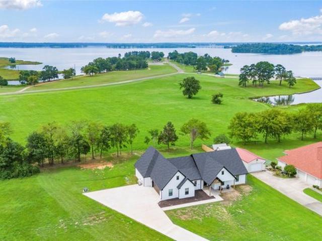 House for sale in Titus, Texas