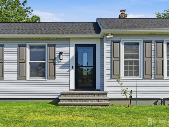House for sale in Neshanic Station, New Jersey