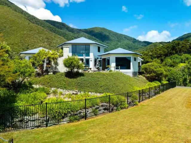 House for sale in Okiwi Bay, Marlborough