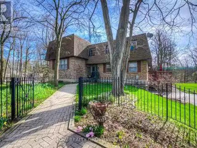 House for sale in Waterloo, Ontario