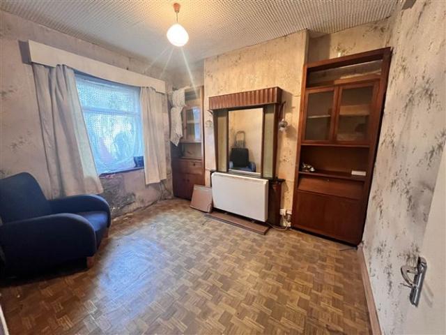 Terraced House for sale in Galway