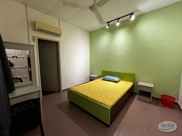 Room for rent in Country Heights Damansara, Kuala Lumpur