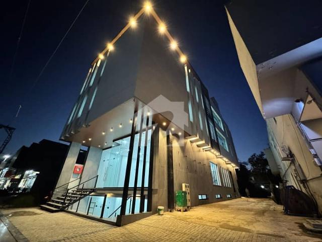 Building for sale in Islamabad