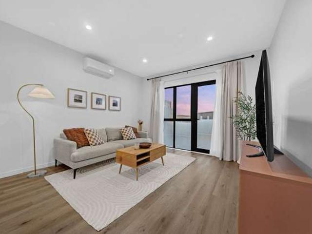 Townhouse for sale in Howick, Oroua County