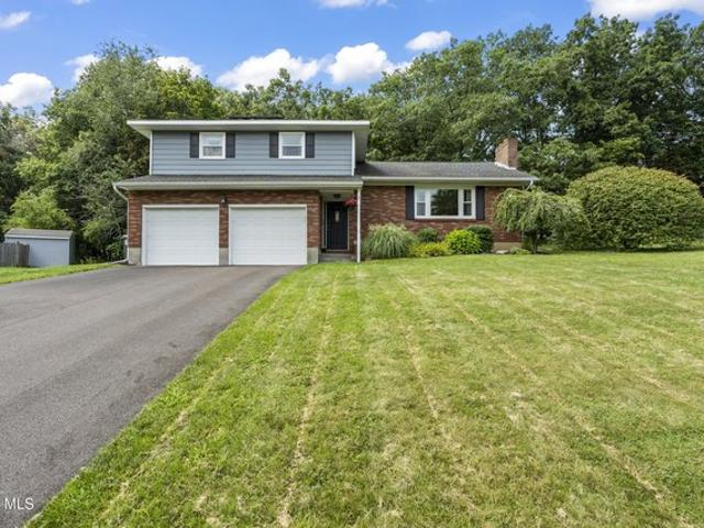 House for sale in Colonie, New York