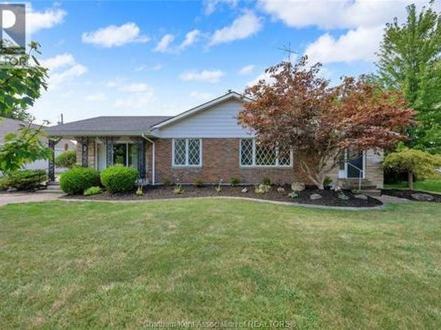 House for sale in Chatham–kent, Ontario
