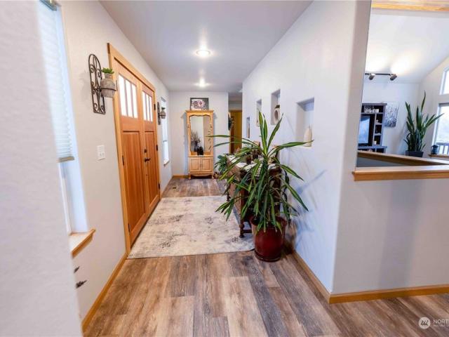 House for sale in Omak
