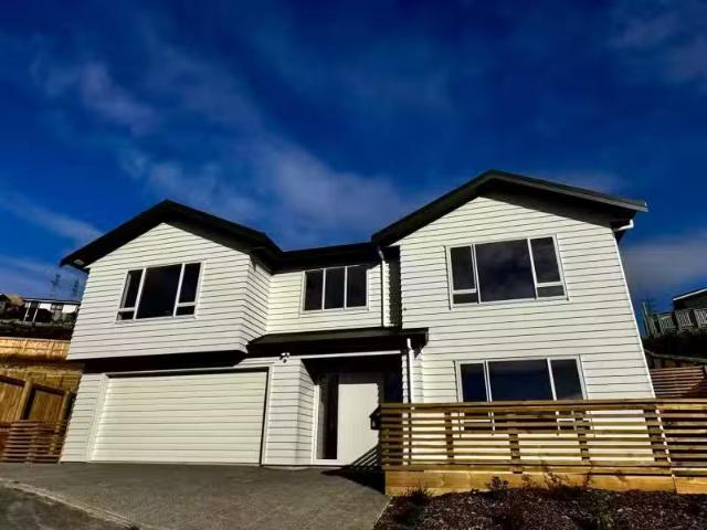 House for sale in Wellington