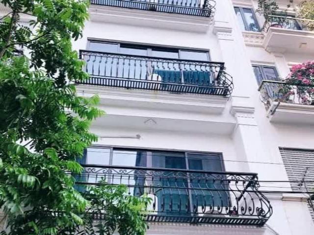 Nhà mặt phố bán tại Hoàn Kiếm, Hà Nội