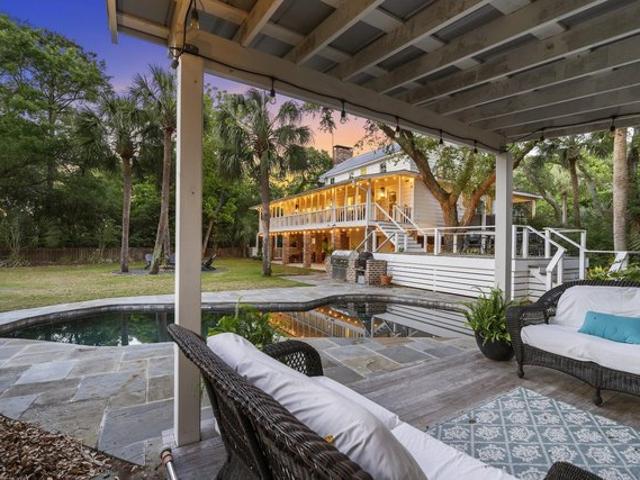 House for sale in Isle Of Palms, South Carolina
