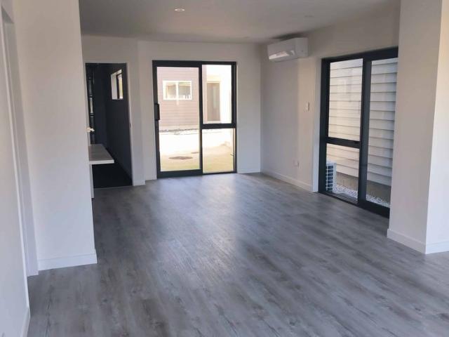House for rent in Paremoremo, Oroua County