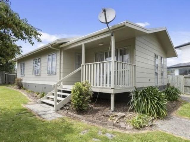 Apartment for rent in Poets' Corner, Te Ngae