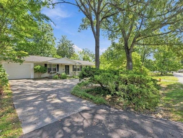 House for sale in Taylors, South Carolina