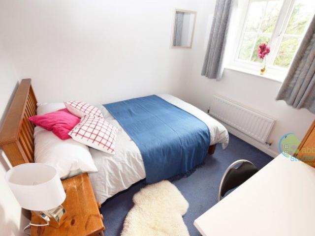 Room for rent in Hoole, Two Mills
