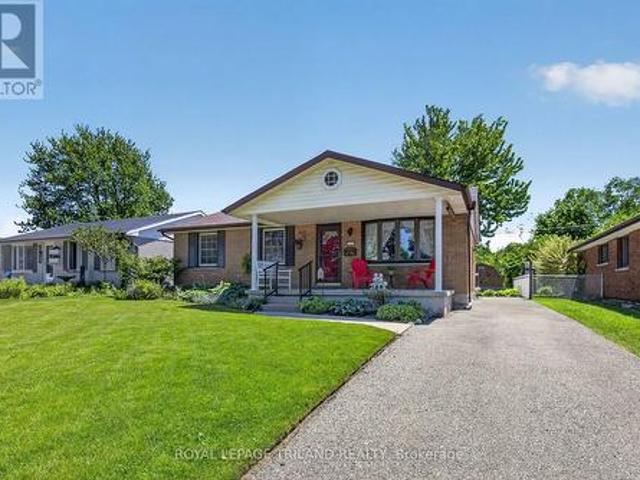 House for sale in St. Thomas, Ontario