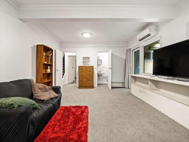 House for sale in Otakou