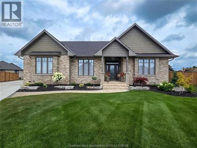 House for sale in Chatham–kent, Ontario