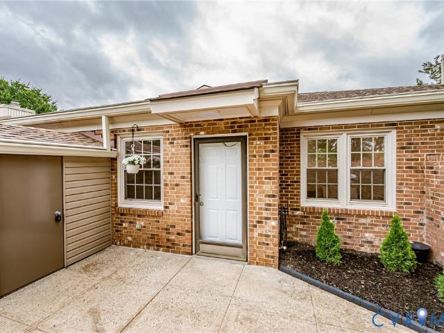 Condo for sale in Virginia