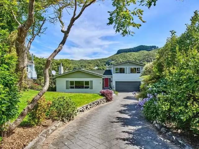 House for sale in Linden, Wellington