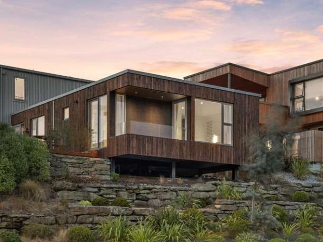 House for sale in Otakou