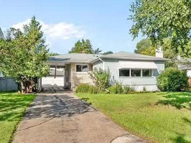 House for sale in East St. Paul, Manitoba