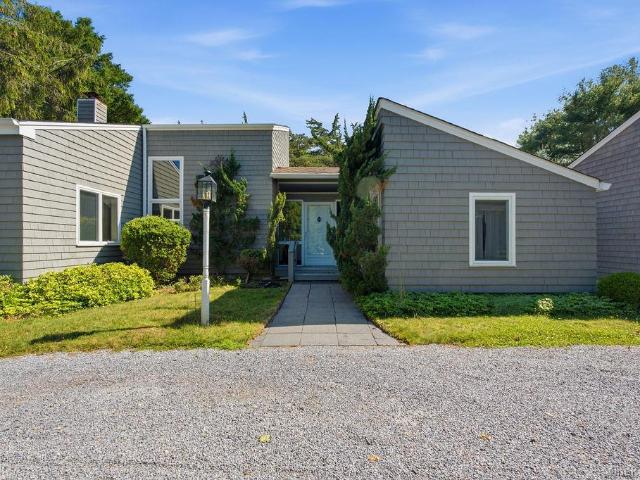 House for sale in Remsenburg-Speonk, Town of Southampton