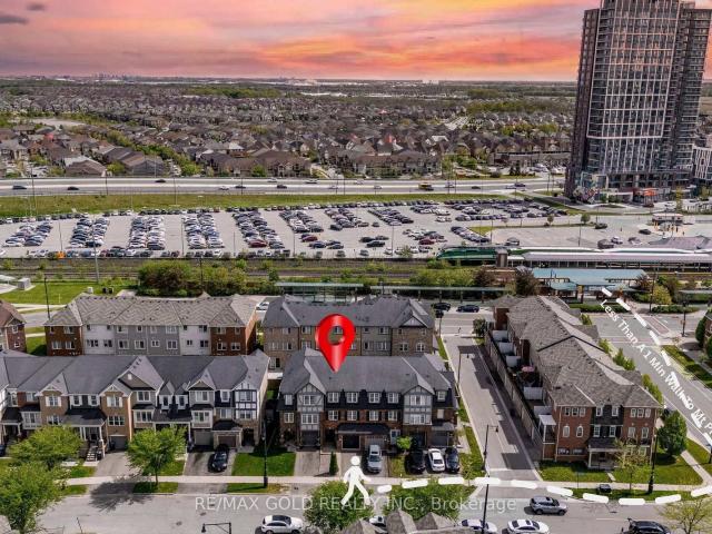 Townhouse for sale in Woburn, Ontario