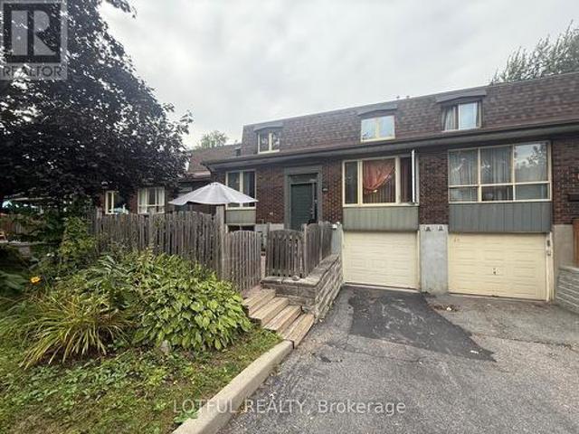 Townhouse for rent in Mulhurst Bay, Ontario
