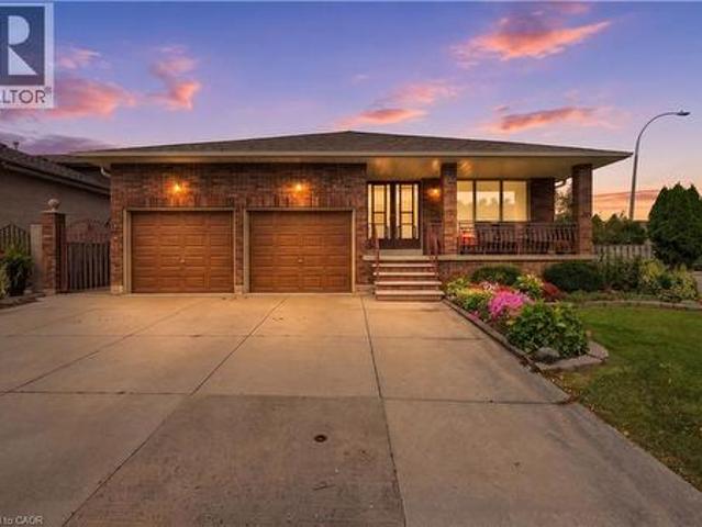 House for sale in Ancaster, Ontario