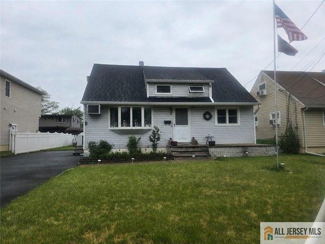 House for sale in Avenel, New Jersey