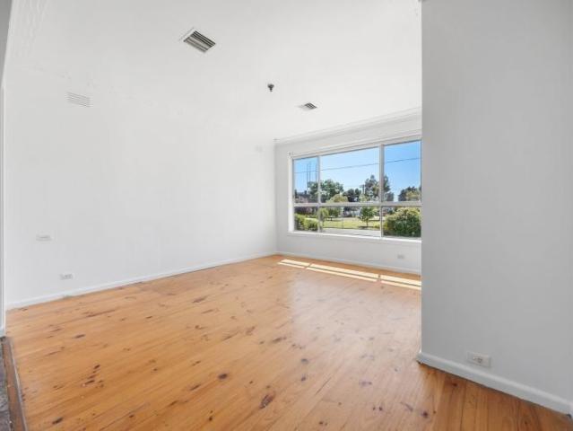 House for rent in Wendouree, Ballarat
