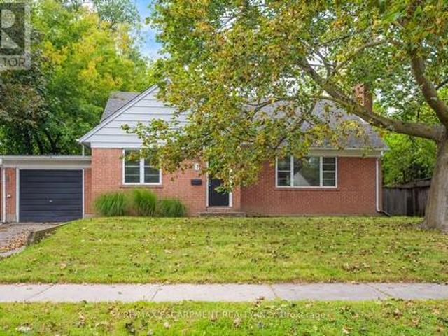 House for sale in Oakville, Ontario