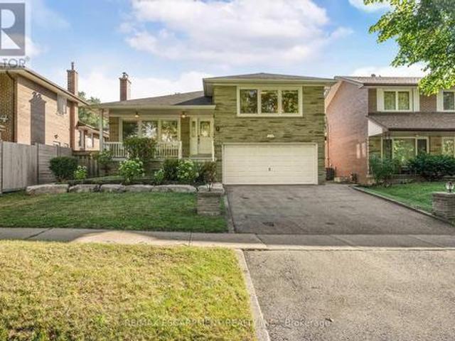 House for sale in Etobicoke Centre, Toronto