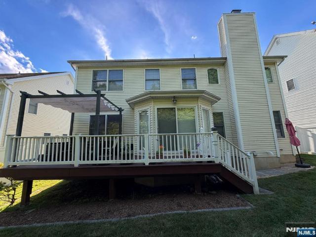 House for sale in Waldwick, New Jersey