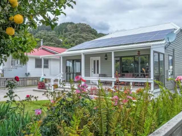 House for sale in Te Puru, Waikato