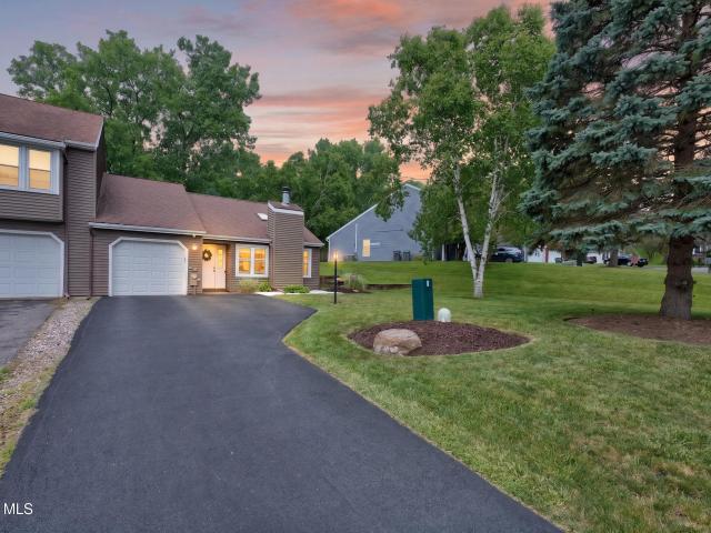 Townhouse for sale in Saratoga, New York