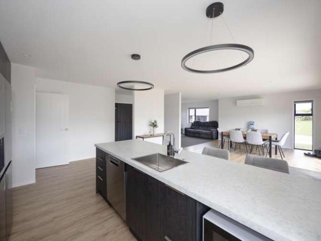 House for sale in Otakou